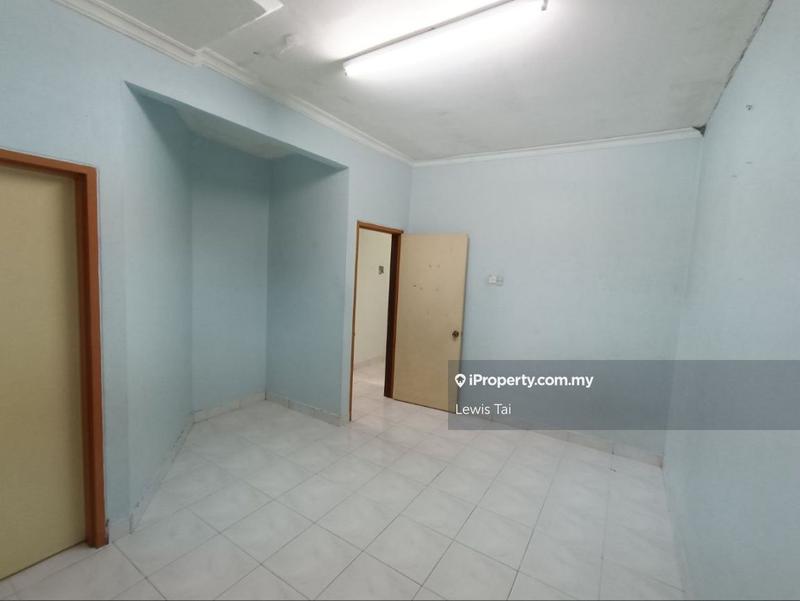 Rumah Berangkai 2 Tingkat untuk Dijual di Desa Tebrau, Johor Bahru oleh Lewis Tai - iProperty.com.my