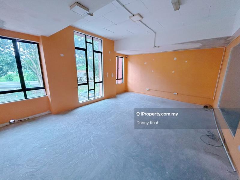 Kedai-Pejabat untuk Dijual di Taman Iks Merdeka, Batu Berendam oleh Danny Kuah - iProperty.com.my