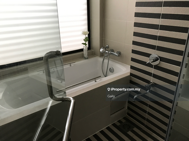 Rumah Berangkai 3 Tingkat untuk Dijual di Symphony Hills, Cyberjaya oleh Gaily - iProperty.com.my