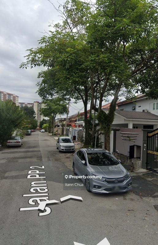 Semi-Detached House for Sale in Taman Pinggiran Putra, Seri Kembangan by Xann Chua - iProperty.com.my