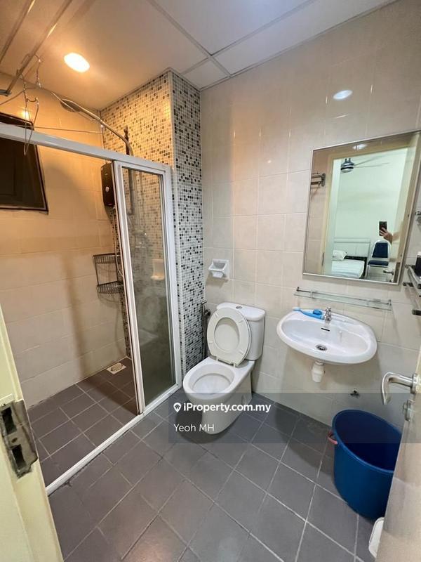 For Rent - Metropolitan Square