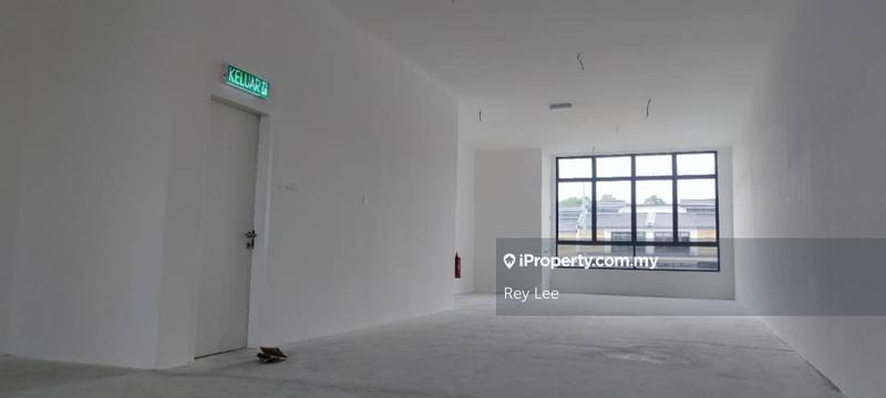 For Rent - 1st Floor, New 2 storey Shop, Kaze Hill (Bukit Kaze), Ulu Tiram, next to Desa Cemerlang