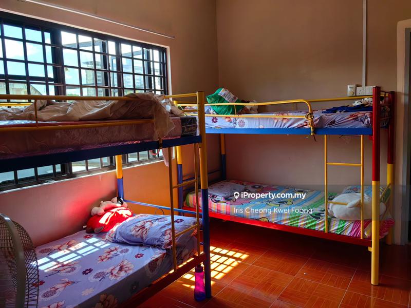 Bungalow House for Sale in z19hj, Ipoh by Iris Cheong Kwei Foong - Upstairs room - iProperty.com.my