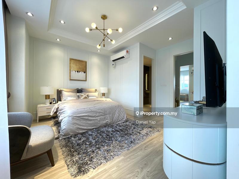 Rumah Berangkai 2 Tingkat untuk Dijual di Bandar Country Homes, Rawang oleh Daniel Yap - iProperty.com.my