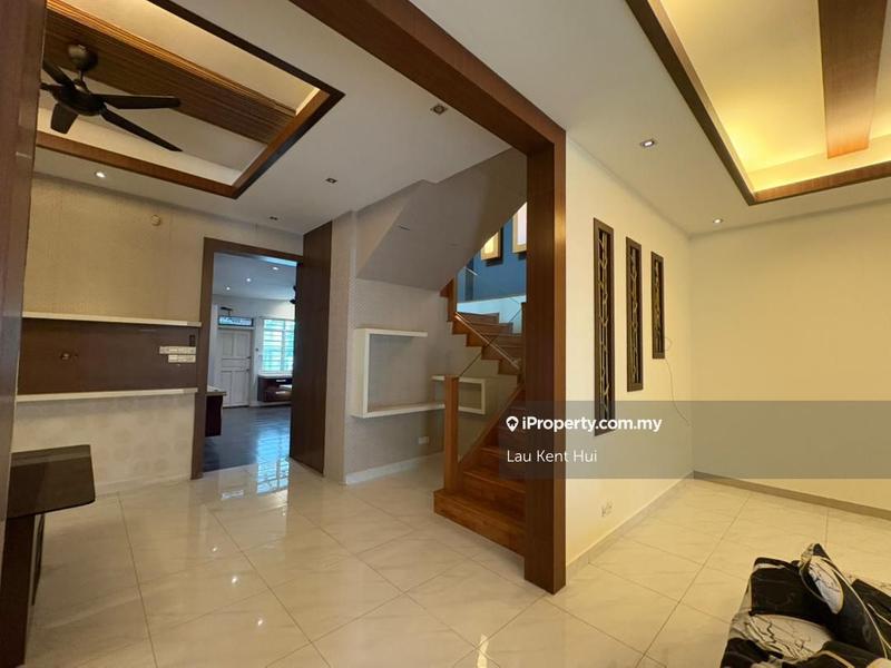 Bungalow House for Sale in Taman Pinggiran Putra, Seri Kembangan by Lau Kent Hui - iProperty.com.my