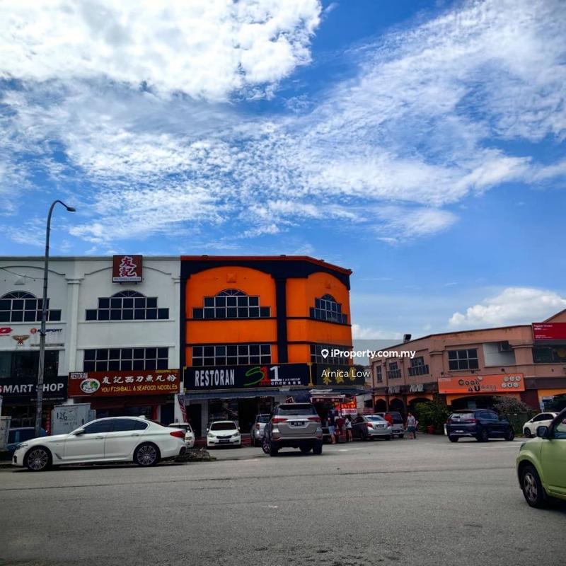 For Sale - Pusat perdagangan seri kembangan