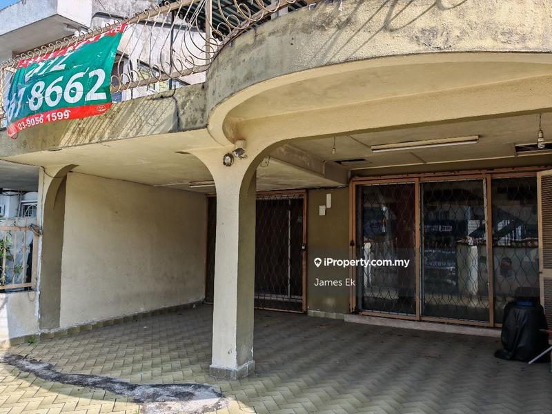 Rumah Teres 2-Tingkat untuk Dijual di Taman Pertama, Cheras oleh James Ek - iProperty.com.my