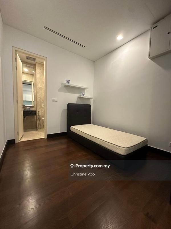 Service Residence for Sale in Banyan Tree Signatures by Christine Voo - First Bedroom / Study Room with En-suites - iProperty.com.my