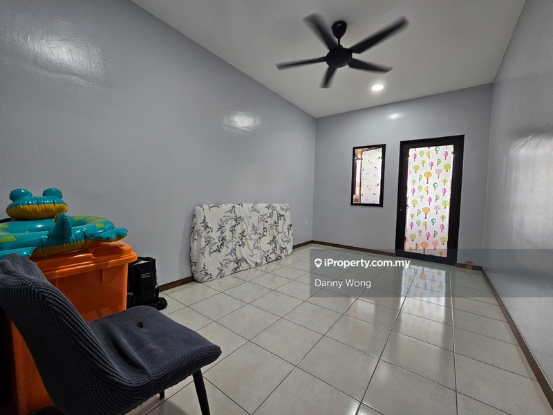 Rumah Teres 2-Tingkat untuk Dijual di Taman Anggun, Rawang oleh Danny Wong - iProperty.com.my