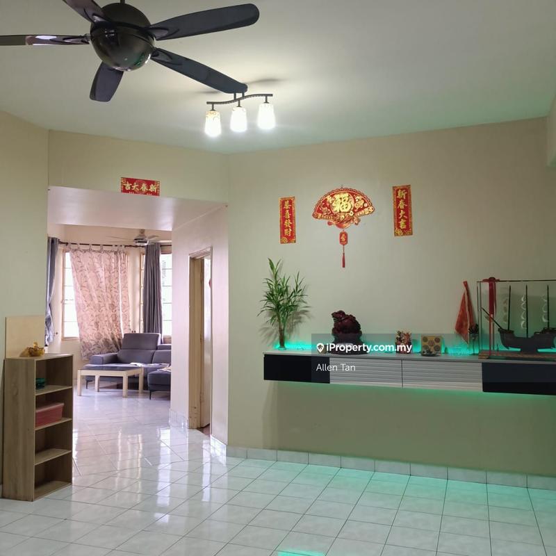 For Sale - Kelana D'Putera