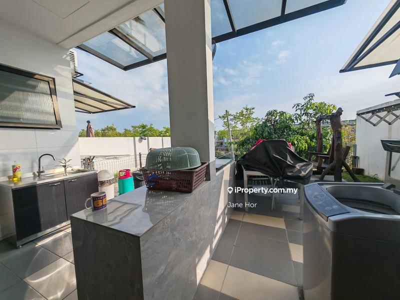 Rumah Berangkai 3 Tingkat untuk Dijual di 16 Sierra, Puchong oleh Jane Hor - iProperty.com.my