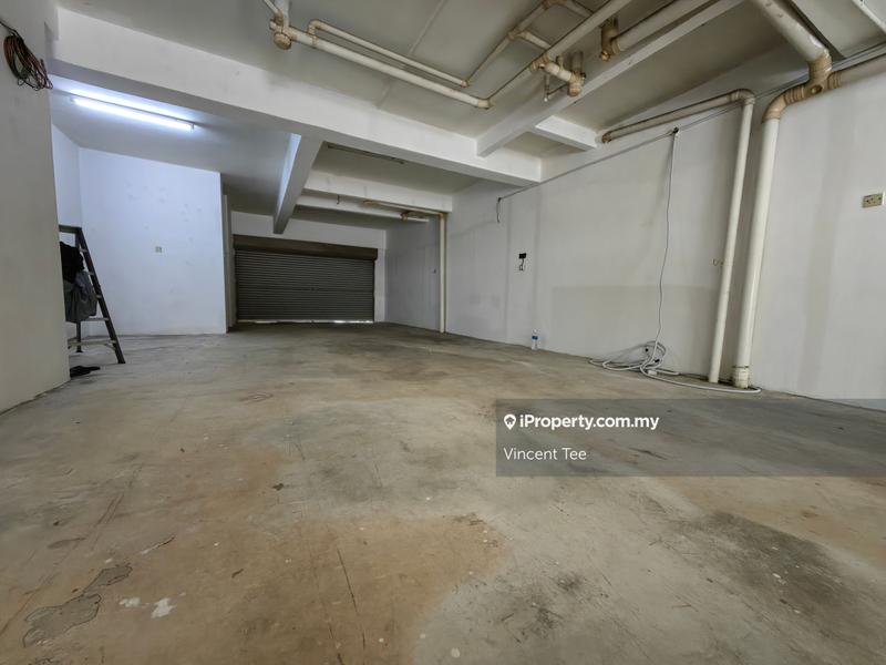 For Rent - Ground Floor Shop 22 x 65 Taman Subang Mas Subang Jaya