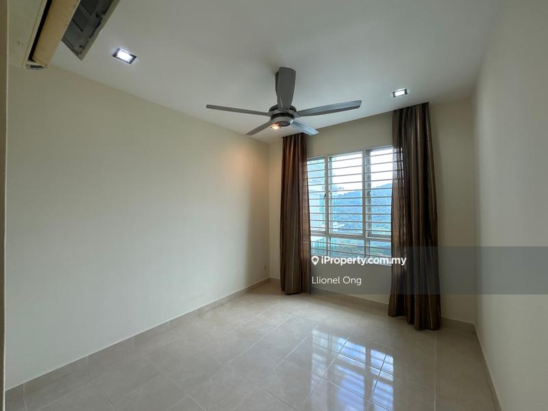 For Sale - Riana Green East