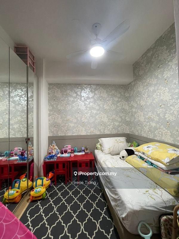 Kediaman Servis untuk Dijual di Radia Residences oleh Irene Tiong - iProperty.com.my