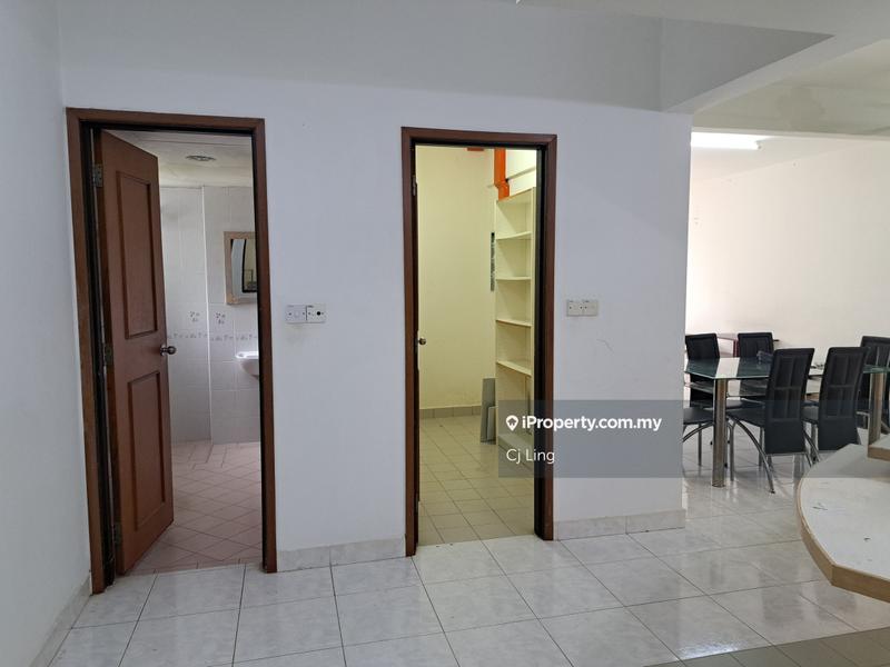 Condominium for Sale in Cyber Heights Villa by Cj Ling - iProperty.com.my