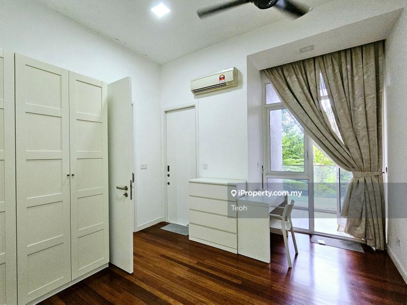 For Sale - Pavilion Hilltop