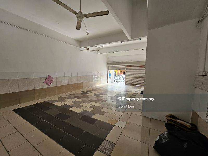 Kedai untuk Disewa di Bandar Country Homes, Rawang oleh Bond Lee - iProperty.com.my