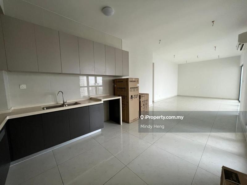 Kondominium untuk Dijual di Royal Strand @ Country Garden Danga Bay oleh Mindy Heng - iProperty.com.my