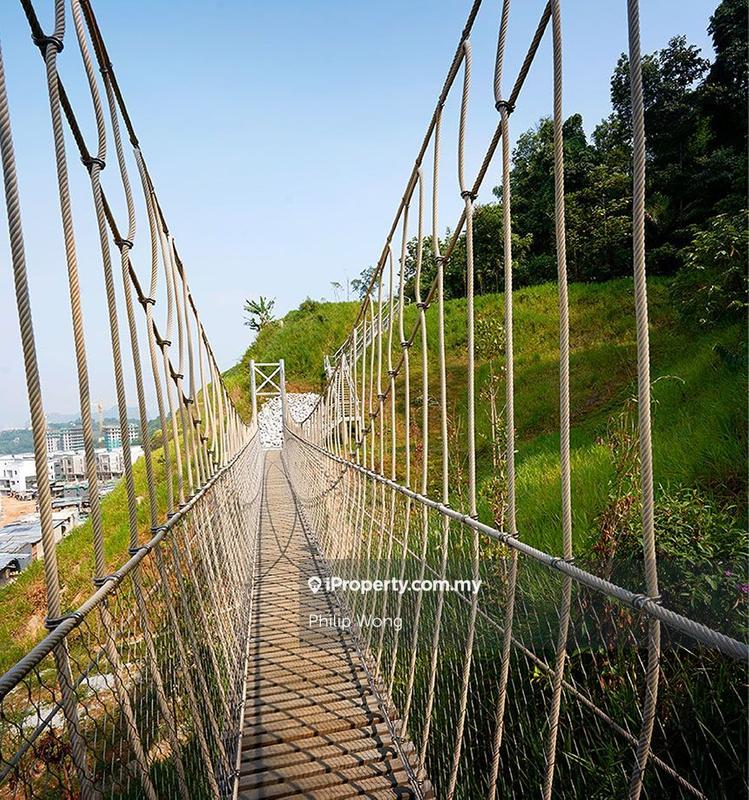 Rumah Teres 3-Tingkat untuk Dijual di Taman Melawati, Ulu Kelang oleh Philip Wong - Take joy experiencing our 14-acre Private Skywalk - iProperty.com.my
