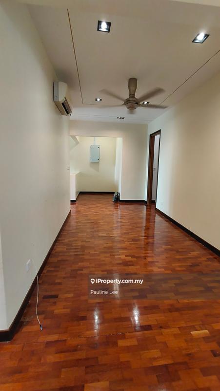 Rumah Teres 2-Tingkat untuk Dijual di Taman Lestari Putra, Seri Kembangan oleh Pauline Lee - iProperty.com.my