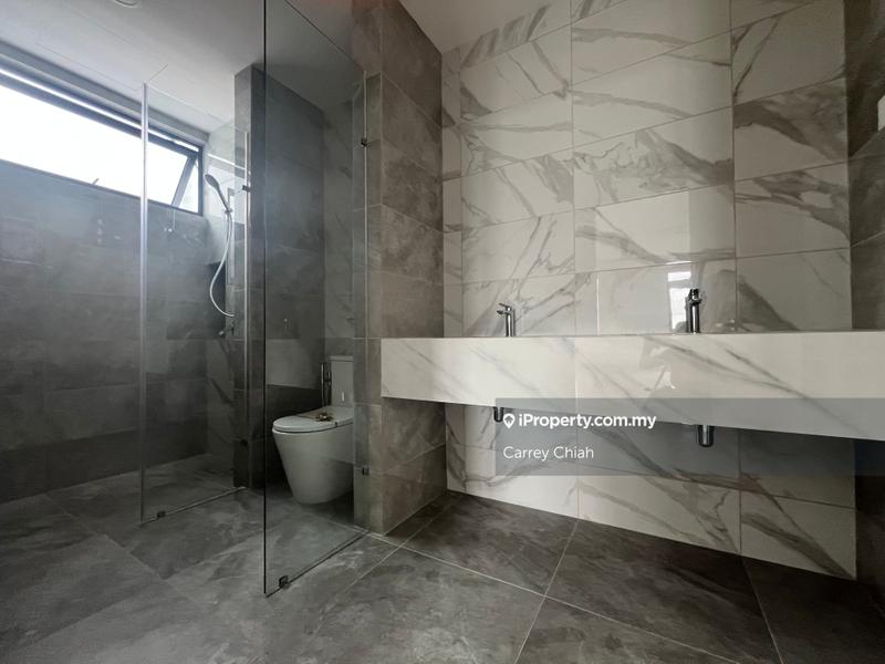 Rumah Berkembar untuk Dijual di Lake Side Residence Puchong, Puchong oleh Carrey Chiah - iProperty.com.my