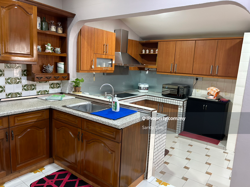 Rumah Berkembar untuk Dijual di Kelana Jaya, Petaling Jaya oleh Sandy Low - iProperty.com.my