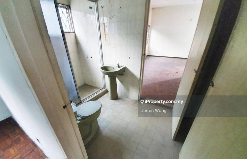 Banglo untuk Dijual di Taman Lucky, Bangsar oleh Darren Wong - iProperty.com.my