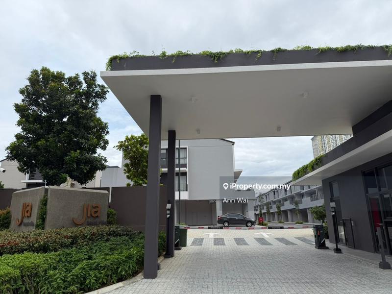 Rumah Teres 3-Tingkat untuk Dijual di Jia Residences, Seri Kembangan oleh Ann Wai - iProperty.com.my