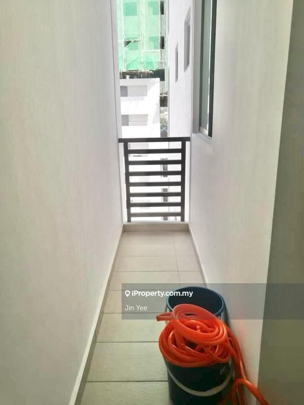 Service Residence for Sale in Amerin Residence by Jin Yee - iProperty.com.my