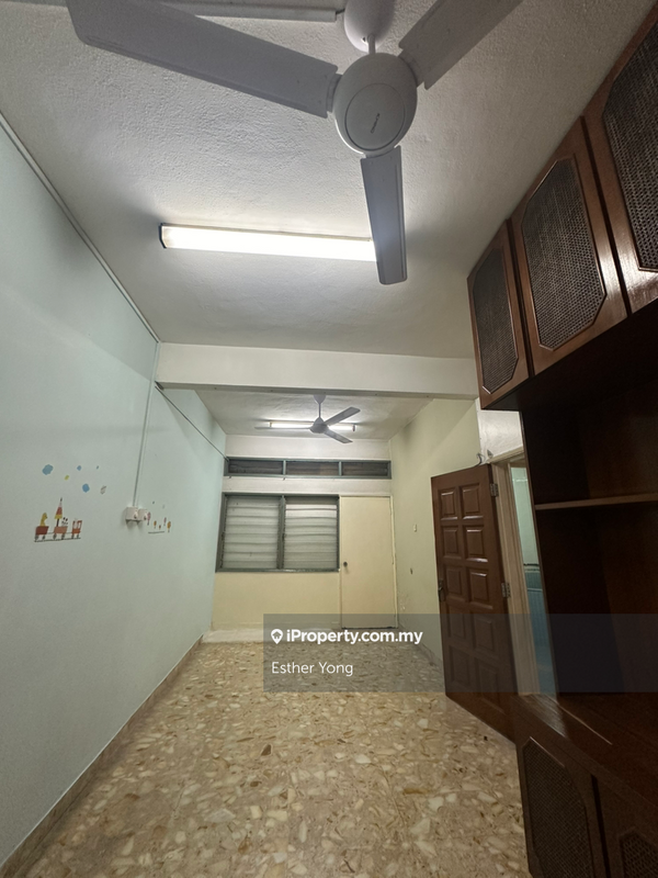 Rumah Berkembar untuk Dijual di Taman Danau Desa, Taman Desa oleh Esther Yong - iProperty.com.my