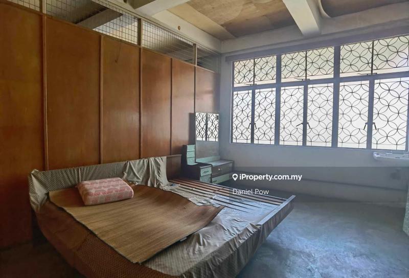 Shop for Sale in Kampung Hulu, Melaka City by Daniel Pow - iProperty.com.my