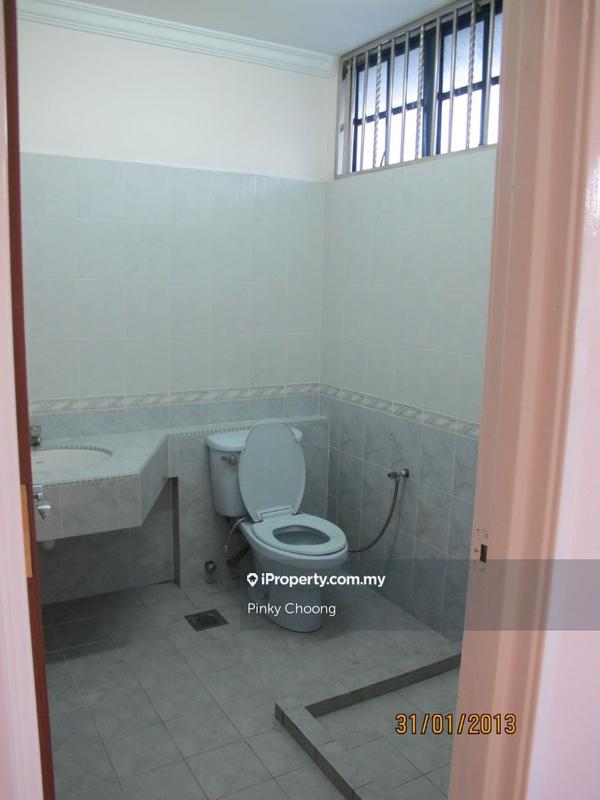 Rumah Berangkai 2.5 Tingkat untuk Dijual di Bandar Sri Damansara, Selangor oleh Pinky Choong - iProperty.com.my