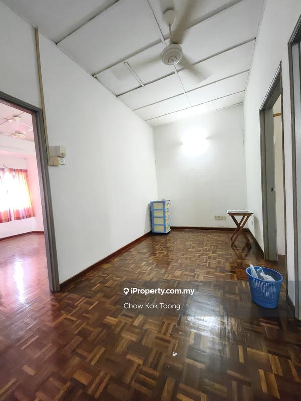 Rumah Teres 2-Tingkat untuk Dijual di Seksyen 9, Shah Alam oleh Chow Kok Toong - iProperty.com.my