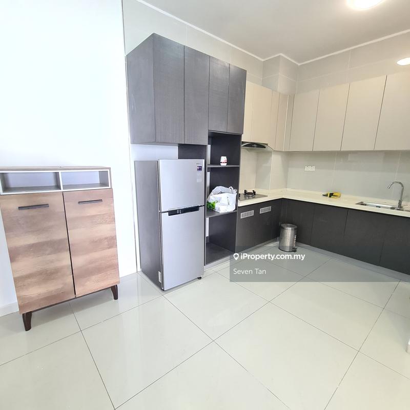 Condominium for Rent in Lovell @ Country Garden Danga Bay by Seven Tan - iProperty.com.my