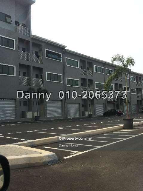Kedai untuk Dijual di Taman Bukit Serdang, Seri Kembangan oleh Danny Hong - iProperty.com.my
