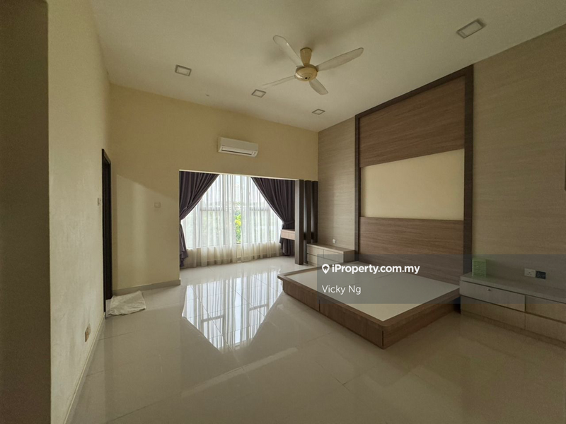 Rumah Berangkai 3 Tingkat untuk Dijual di Taman Meranti Jaya, Puchong oleh Vicky Ng - iProperty.com.my