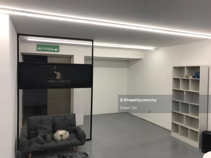 Pejabat untuk Dijual di Sungai Besi, Kuala Lumpur oleh Daren Tan - iProperty.com.my