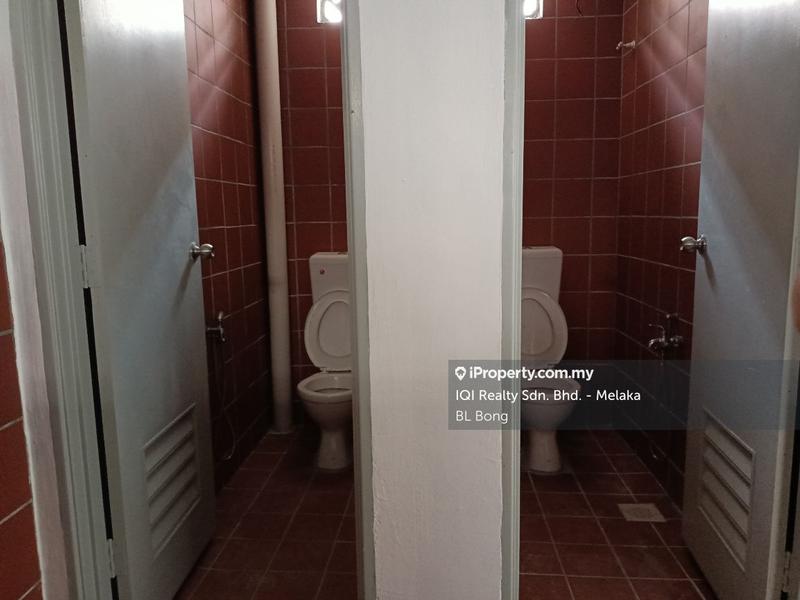 Shop / Office untuk Dijual di Taman Kota Laksamana Jaya, Melaka City oleh BL Bong - iProperty.com.my