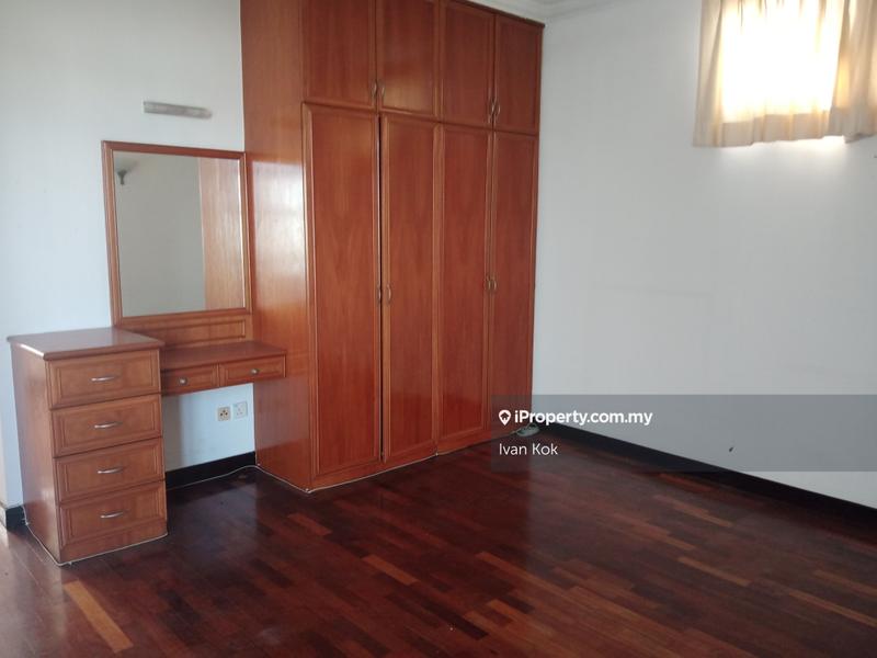 Kondominium untuk Dijual di Bungaraya Condominium oleh Ivan Kok - iProperty.com.my