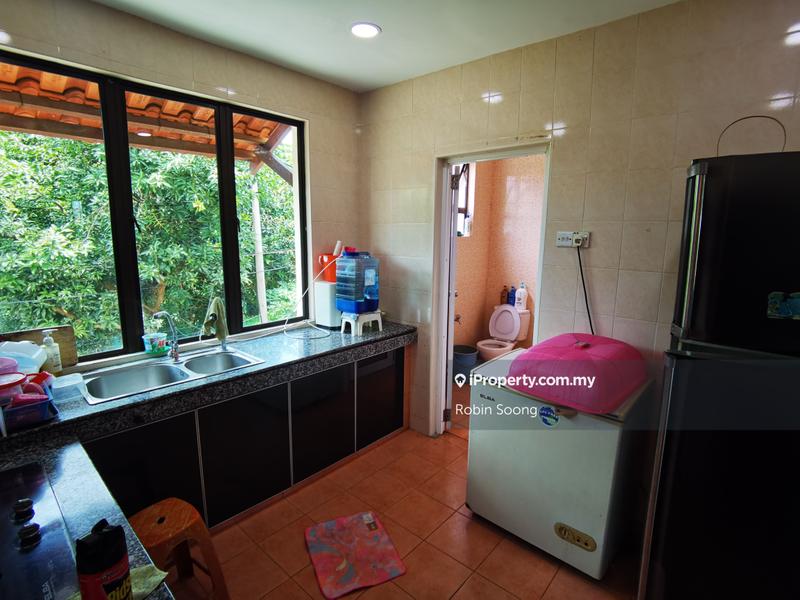 3-storey Terraced House for Sale in Air Leleh, Semabok by Robin Soong - iProperty.com.my
