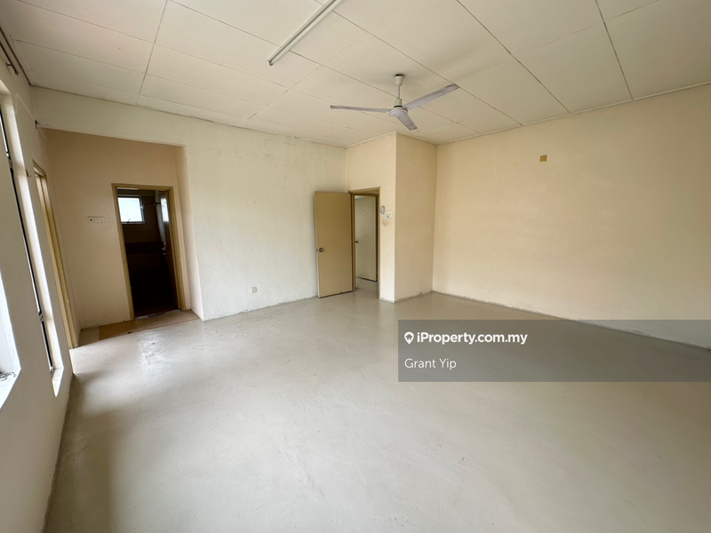 Semi-Detached House for Sale in Taman Puncak Jalil, Seri Kembangan by Grant Yip - iProperty.com.my