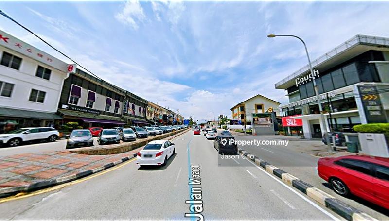 For Sale - WELL RENOVATED, PRIME LOCATION, FREEHOLD AT JALAN MAAROF