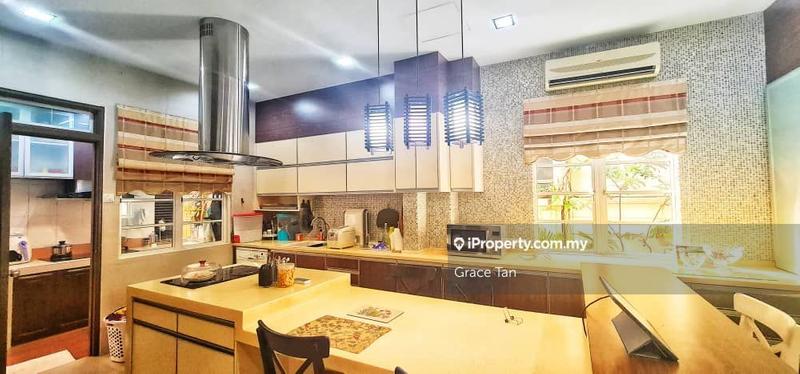 Bungalow House untuk Dijual di Bandar Putra Permai, Seri Kembangan oleh Grace Tan - iProperty.com.my