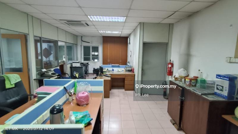 For Sale - Klang Utama 1.5 Storey Semi D Factory Warehouse, Near Kapar