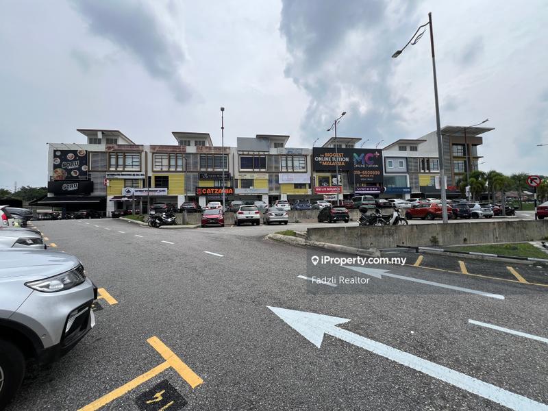 Kedai untuk Dijual di Bandar Tun Hussein Onn, Cheras oleh Fadzli Realtor - iProperty.com.my