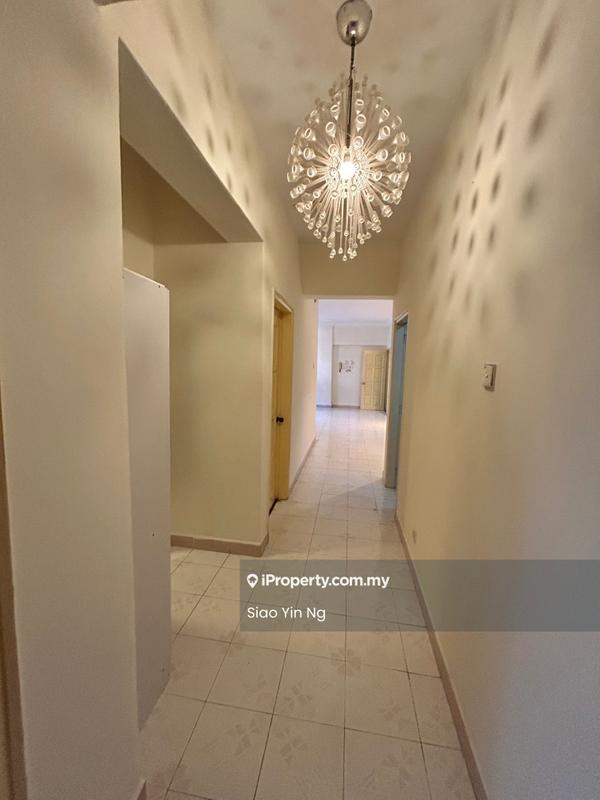 Kondominium untuk Disewa di Taman Desa Pesona oleh Wendy Ng - Corridor - iProperty.com.my