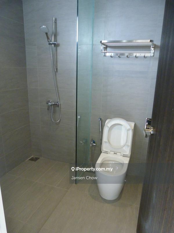 Rumah Bandar untuk Dijual di Taman Bukit Serdang, Seri Kembangan oleh Jansen Chow - iProperty.com.my