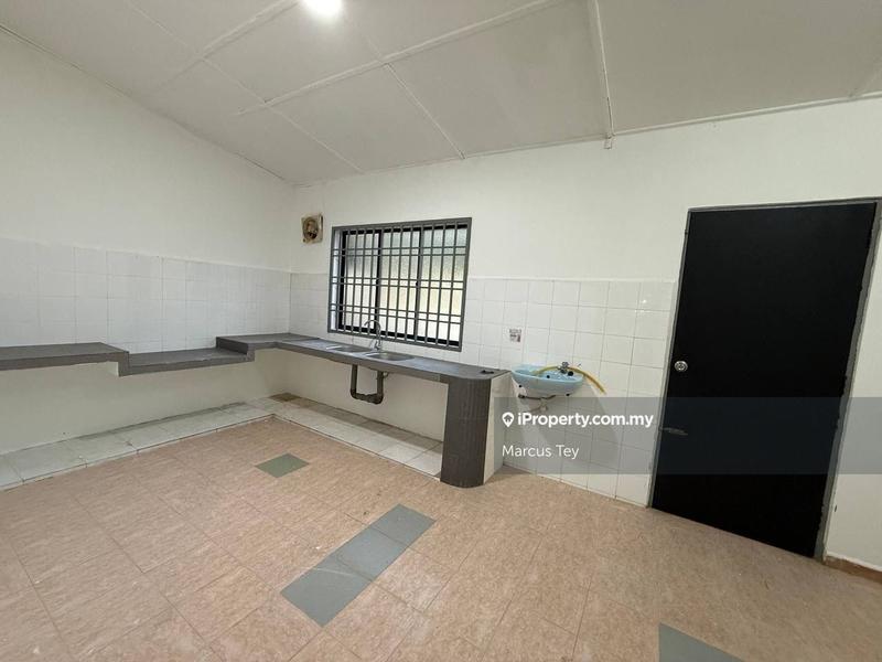 Rumah Berangkai 1 Tingkat untuk Dijual di Taman Pertama, Kulai oleh Marcus Tey - iProperty.com.my