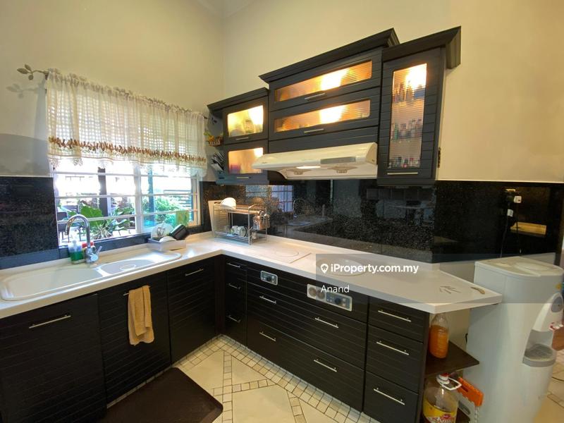 Bungalow House untuk Dijual di Taman Yarl, Jalan Klang Lama (Old Klang Road) oleh Anand - iProperty.com.my