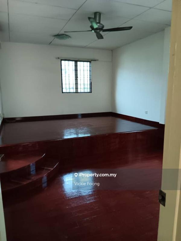 Bungalow House for Sale in Kampung Tunku, Petaling Jaya by Vickie Foong - iProperty.com.my